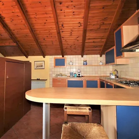 A Lovely Picture On The Lake Apartament